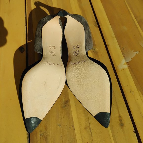 NEW Via Spiga Black Gray Suede Pumps Heels. 7.5 - Picture 5 of 6